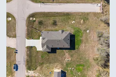 217 Gato Road, Cedar Creek, TX 78612 - Photo 4