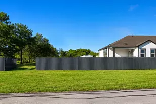 217 Gato Rd, Cedar Creek, TX 78612 - Photo 38
