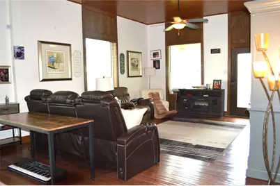 3202 N Travis, Cameron, TX 76520 - Photo 8