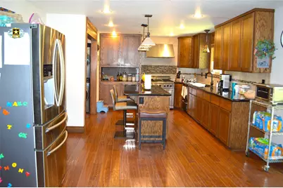 3202 N Travis, Cameron, TX 76520 - Photo 10
