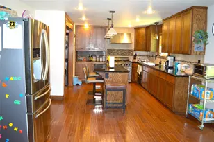 3202 N Travis, Cameron, TX 76520 - Photo 10