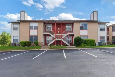 205 Craddock Avenue #D7, San Marcos, TX 78666 - Photo 1