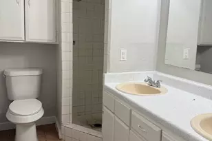 307 E 31st St, Austin, TX 78705 - Photo 6