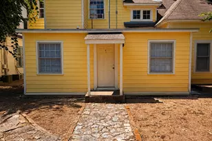908 W 22nd St, Austin, TX 78705 - Photo 2
