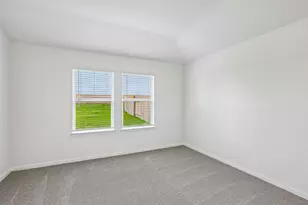 148 Sleep Holw, Jarrell, TX 76537 - Photo 6