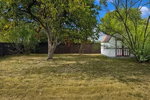 1303 Morrow St, Austin, TX 78757 - Photo 36