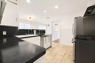 1303 Morrow St, Austin, TX 78757 - Photo 12