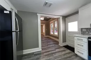 810 Cecelia St, Taylor, TX 76574 - Photo 14