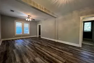 810 Cecelia St, Taylor, TX 76574 - Photo 10