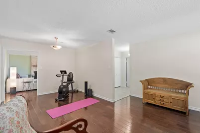 13215 Woodthorpe Street, Austin, TX 78729 - Photo 6