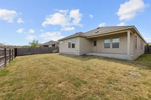 11813 Roscommon Trl, Austin, TX 78754 - Photo 26