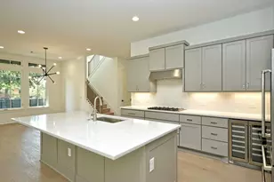 7500 St Cecelia St, Austin, TX 78757 - Photo 16