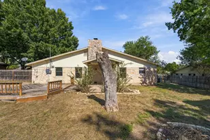2105 Mildred Dr, Taylor, TX 76574 - Photo 24