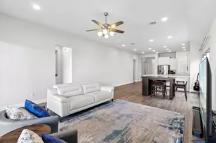 112 Chinaberry Bnd, Bastrop, TX 78602 - Photo 10