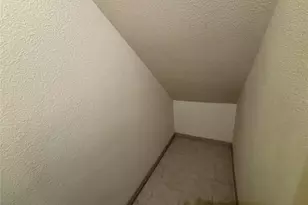 2101 Town Centre Dr, Round Rock, TX 78664 - Photo 10