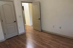 2101 Town Centre Dr, Round Rock, TX 78664 - Photo 14