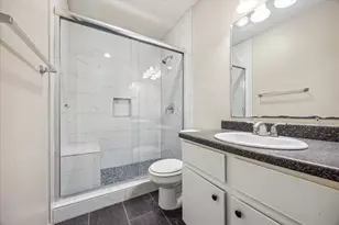 11104 Applewood Dr, Austin, TX 78758 - Photo 8