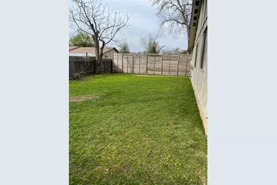 11104 Applewood Drive, Austin, TX 78758 - Photo 10