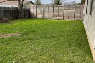 11104 Applewood Dr, Austin, TX 78758 - Photo 10