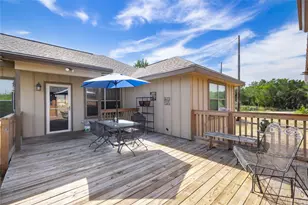 107 Garrett Way, Canyon Lake, TX 78133 - Photo 22