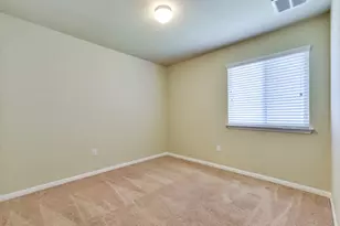 18401 NE Friendship Hill Dr, Pflugerville, TX 78660 - Photo 8