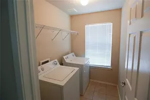 2107 Charlotte Estates Dr, Austin, TX 78744 - Photo 16