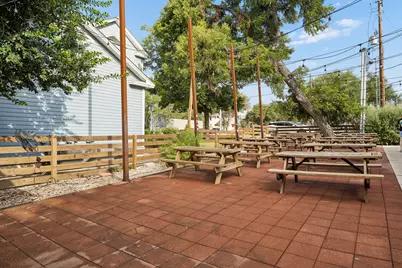 217 W Hopkins Street, San Marcos, TX 78666 - Photo 16