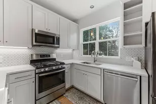 1801 Pequeno St, Austin, TX 78757 - Photo 8