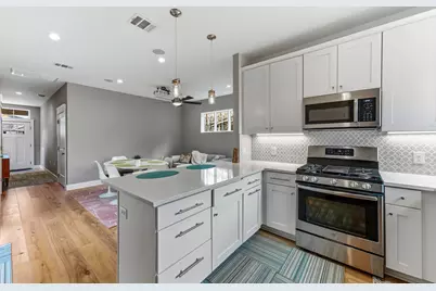 1801 Pequeno Street, Austin, TX 78757 - Photo 10