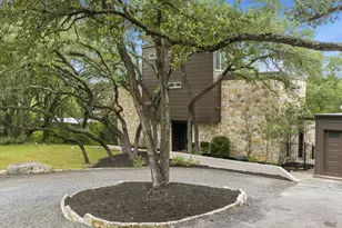 1004 Jousting Pl, Austin, TX 78746 - Photo 22