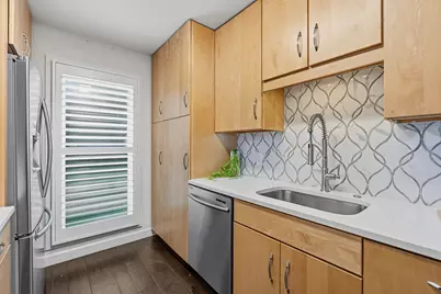 1004 Jousting Place, Austin, TX 78746 - Photo 8