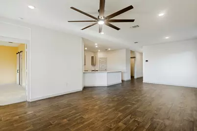 822 Pease River Way, Hutto, TX 78634 - Photo 16