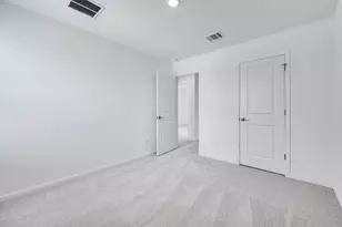 207 Crumpton Wy, Hutto, TX 78634 - Photo 14