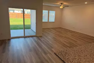 207 Crumpton Wy, Hutto, TX 78634 - Photo 20