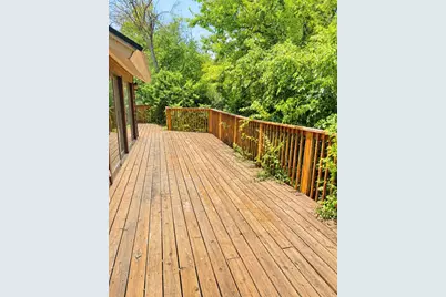 302 Meadow Creek Drive, Pflugerville, TX 78660 - Photo 10
