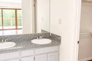 302 Meadow Creek Dr, Pflugerville, TX 78660 - Photo 8