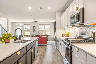 5400 Baythorne Dr, Austin, TX 78747 - Photo 14