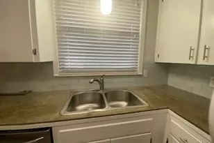 5205 Knight Cir, Austin, TX 78723 - Photo 12