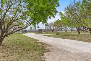 1503 Funf Kinder Rd, Fredericksburg, TX 78624 - Photo 38