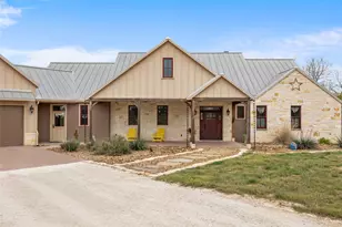 1503 Funf Kinder Rd, Fredericksburg, TX 78624 - Photo 2
