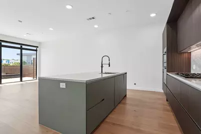 2209 S 1st Street #409, Austin, TX 78704 - Photo 6