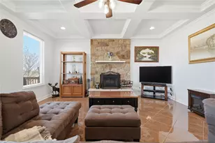 100 Mayfield Ln, Lockhart, TX 78644 - Photo 12