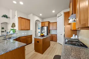 109 Wake Grv, Buda, TX 78610 - Photo 4
