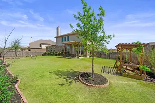 109 Wake Grv, Buda, TX 78610 - Photo 22