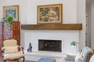 129 Hollytree Ct, Georgetown, TX 78628 - Photo 6