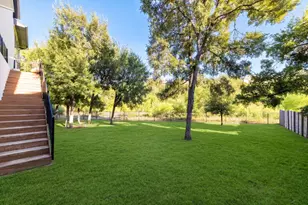 129 Hollytree Ct, Georgetown, TX 78628 - Photo 34