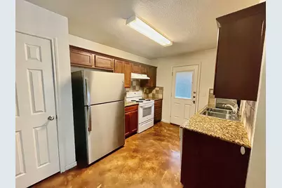 5018 205 Loop #B, Temple, TX 76502 - Photo 2