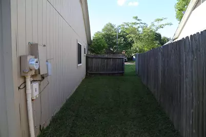 [Address not provided], Austin, TX 78727 - Photo 8