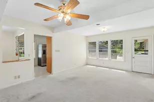 6401 Menchaca Rd, Austin, TX 78745 - Photo 10