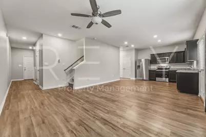 518 Woodpecker Run, Jarrell, TX 76537 - Photo 10